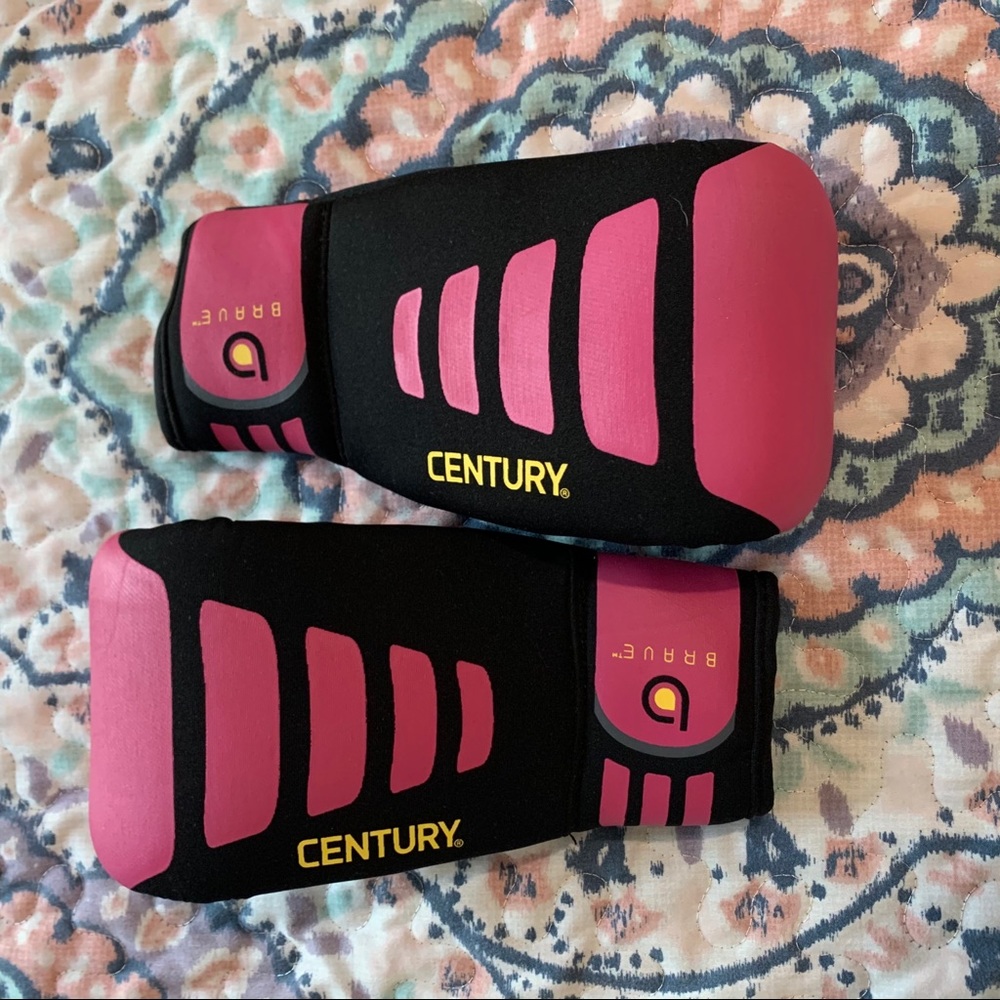 ❄️4/$20! Century boxing bag gloves